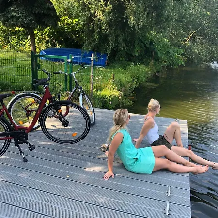 Ferienwohnung-schwaan-kuenstler-pritsche *